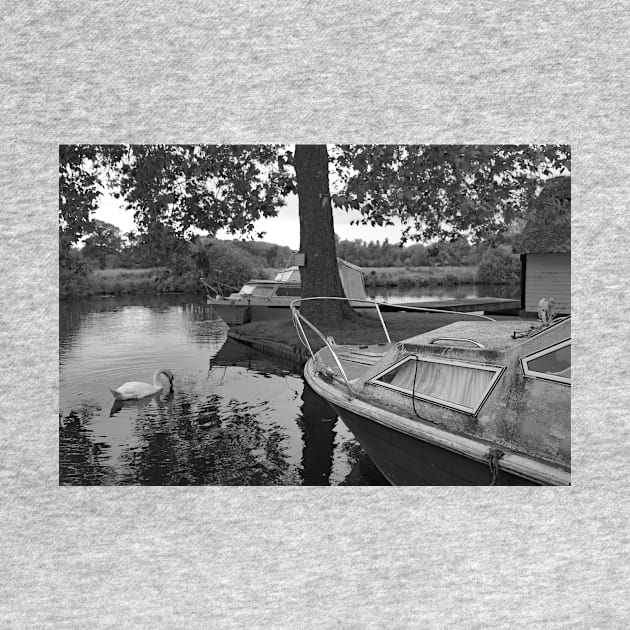 Boat on the Bure, Coltishall by yackers1